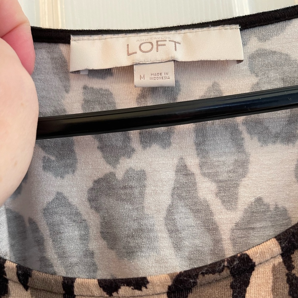 Size Medium Loft animal print dress - Picture 3 of 3